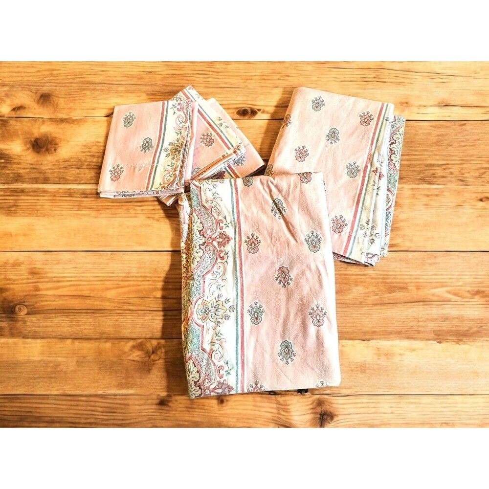 Vtg Thomaston 5 Piece Twin Sheet Set Pink Flowers 3 Pillowcases Cotton Blend USA
